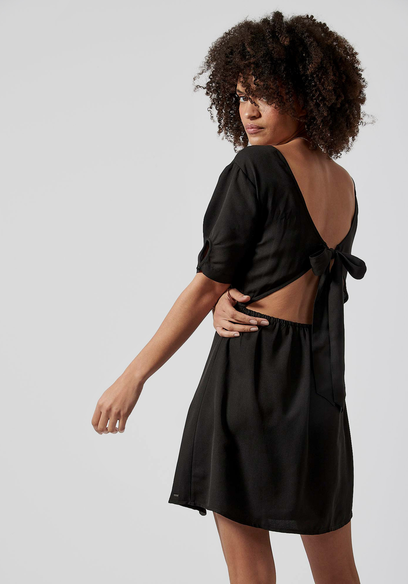 Robe kaporal noir online
