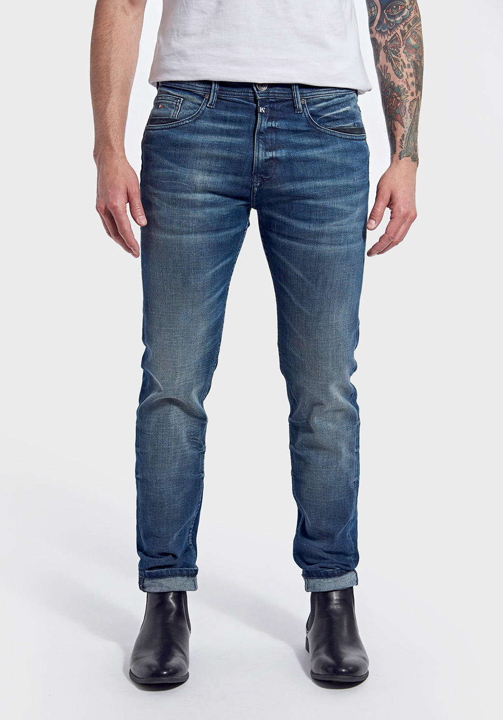 mens blue faded jeans